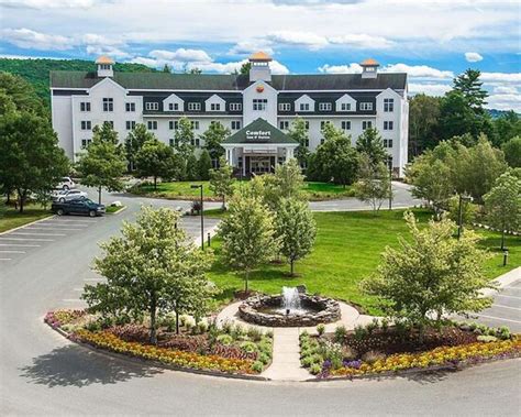 COMFORT INN & SUITES NEAR BURKE MOUNTAIN (SAINT JOHNSBURY, VT): 136 fotos, comparação de preços ...