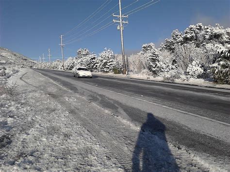 FRAZIER PARK CA: PICTURES OF FRAZIER PARK ROADS ON A FEBRUARY MORNING 2011