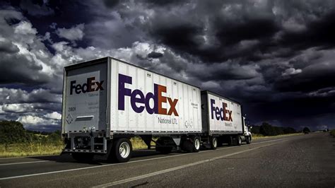 Pay no mind to that fiscal year behind the curtain-FedEx - FreightWaves