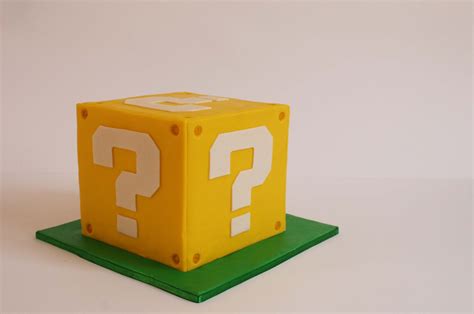 Super Mario Bros - Question Block - CakeCentral.com