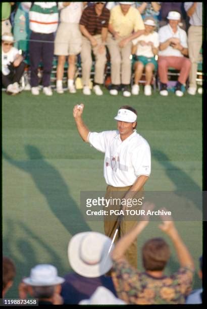 1992 Fred Couples Masters Photos and Premium High Res Pictures - Getty ...