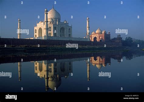 Shah jahan tomb hi-res stock photography and images - Alamy