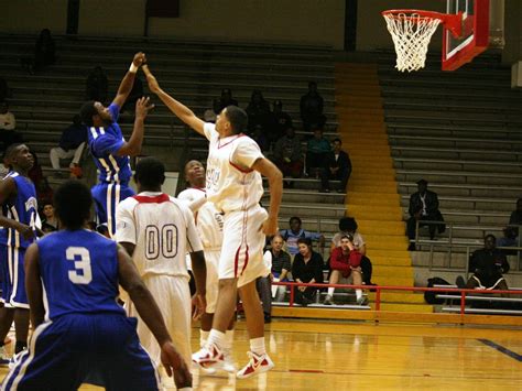 Houston Basketball: December 16 @ Houston ISD Tournament