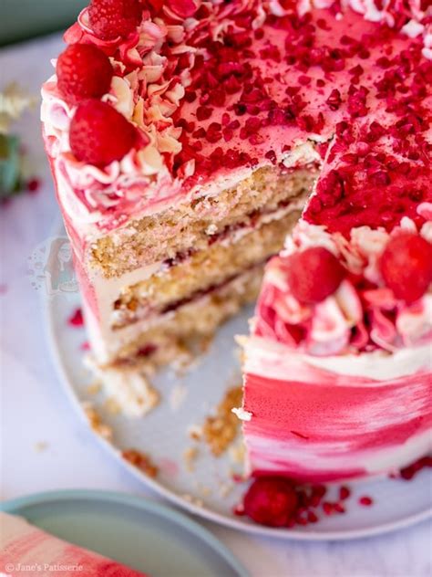 Raspberry Ripple Cake! - Jane's Patisserie