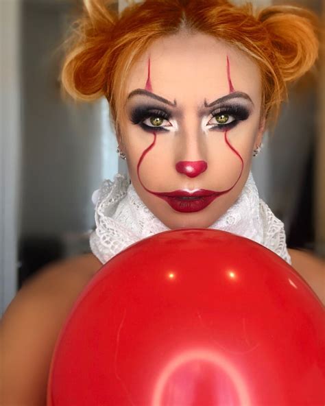 Pennywise Makeup Transformation by @makeupbylaurensparks