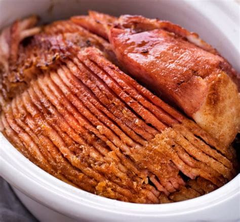 Copycat Honey Baked Ham Recipe (holiday recipe) - The Chunky Chef