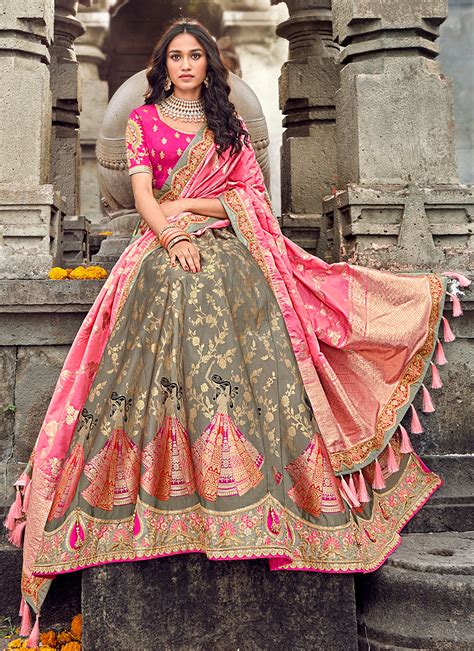 Designer Bridal Wear Zari Work Lehenga Cholis Wholesale Collection Catalog