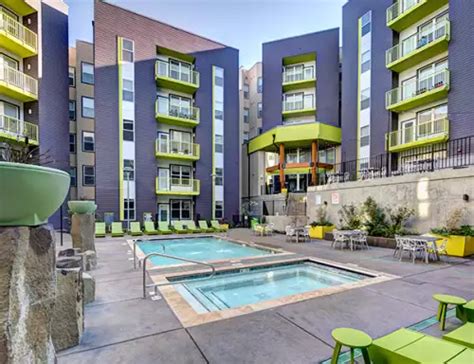 University of Oregon Off-Campus Housing 2022-23 | College Pads