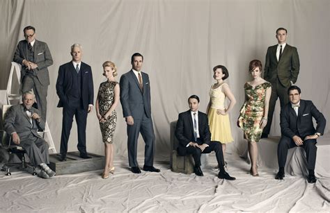 What Does Mad Men's Season 4 Cast Photo Reveal? - TV Guide