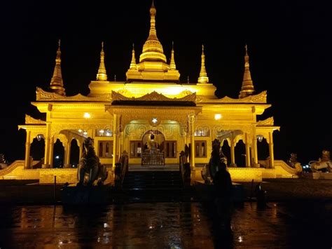 Golden Temple Night View Natural Stock Image - Image of temple, view ...