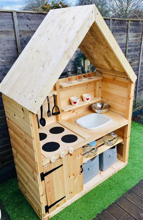 Outdoor Play Kitchen, Diy Mud Kitchen, Mud Kitchen For Kids, Outdoor Play Areas, Kids Outdoor ...