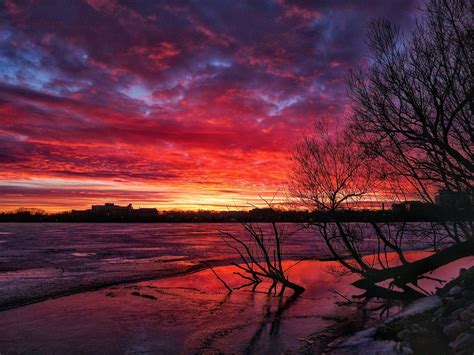 Sunset this evening over Lake Monona at Madison, WI... photo from ...