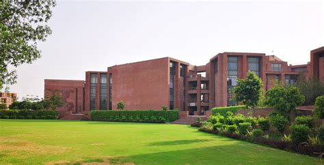 An Overview of BNU Lahore | Graana.com