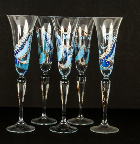 Five Decorated Champagne Flutes : EBTH