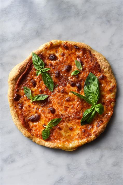 FODMAP friendly pizza sauce (vegetarian, gluten free) - George Eats