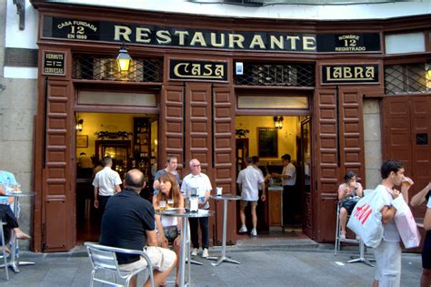 3 Famous Must-Visit Tapas Bars in Madrid | ShMadrid