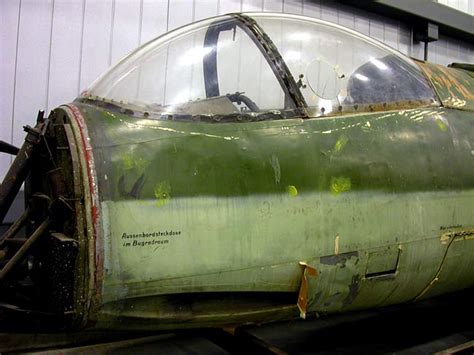 33 Heinkel HE-162 Cockpit