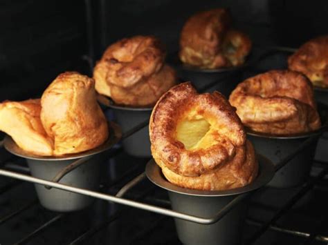 Crispy Jamie Oliver Yorkshire Pudding Recipe - TheFoodXP