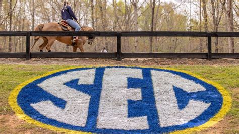 Auburn equestrian ready for 2023 SEC Championship - Auburn Tigers ...