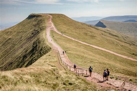 Brecon Beacons National Park: Pen y Fan and the Four Waterfalls