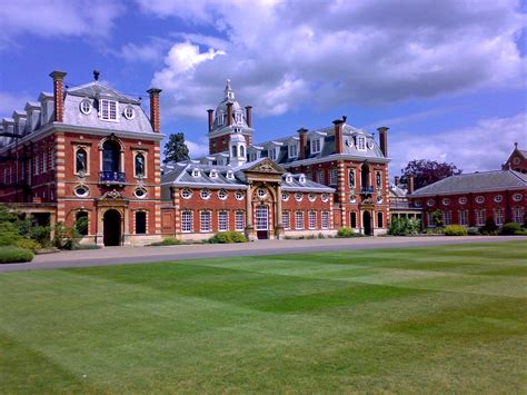 File:Wellington College South Front.jpg - Wikipedia, the free encyclopedia