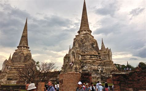 fly over: wat phra sri sanphet | Michael Nassar