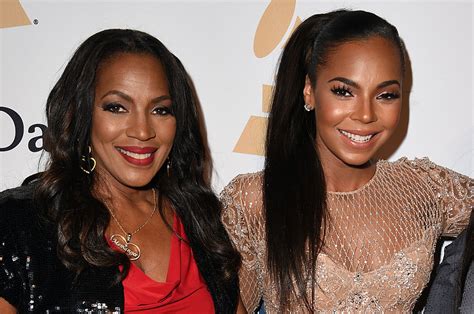 Ashanti Says Her Mother Was Also Diagnosed With COVID