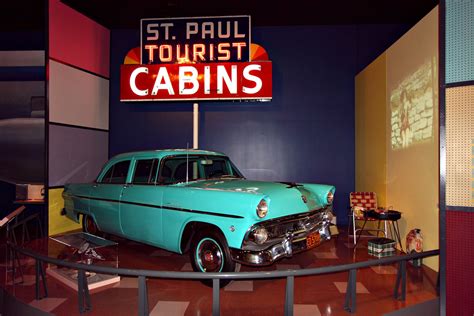 St. Paul Tourist Cabins | The St. Paul Tourist Cabins sign l… | Flickr