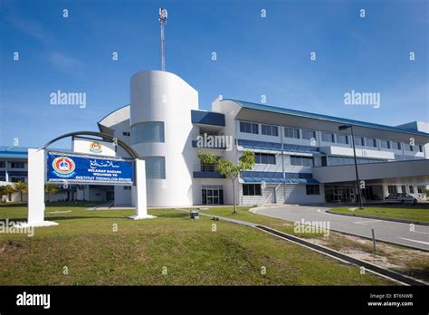 Universiti Brunei Darussalam, Gadong, Brunei Stock Photo: 32110999 - Alamy