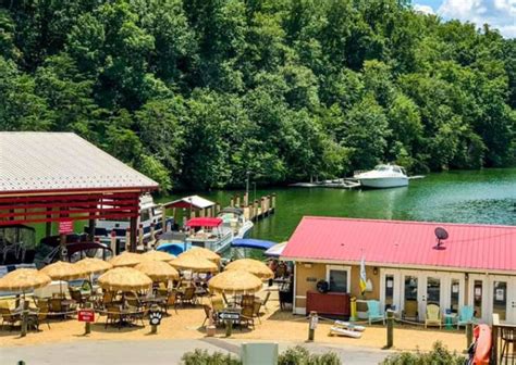 Best Restaurants at Smith Mountain Lake: The Ultimate Local's Guide