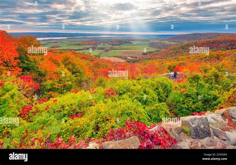 Gatineau provincial park hi-res stock photography and images - Alamy