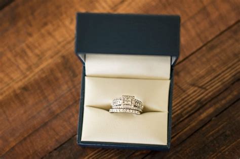 Broken Engagement - Ring Etiquette | Worthy.com