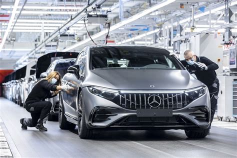 Daimler eyes tech valuations as it rebrands to Mercedes-Benz | Automotive News Europe