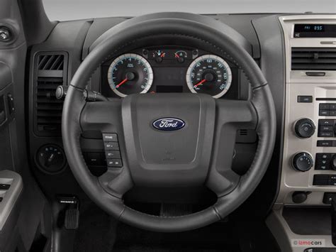 2010 Ford Escape: 11 Interior Photos | U.S. News