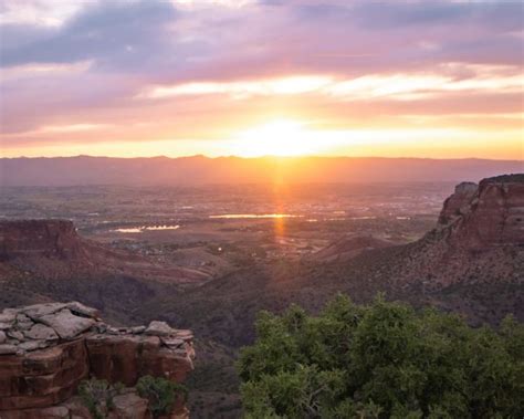 Where to See Sunrise + Sunset in Colorado National Monument