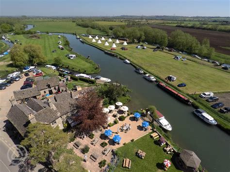 Ye Olde Swan Tipi Village in Clanfield, Oxfordshire