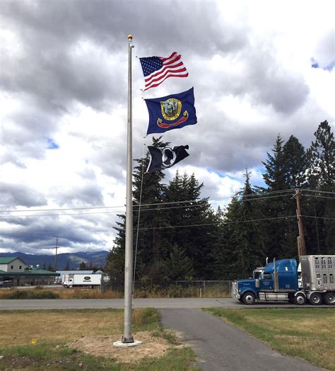 Bonners Ferry has new flagpole at Canadian border | The Spokesman-Review