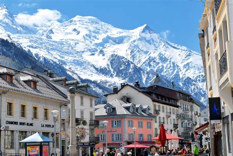 Chamonix Mont Blanc: A Discovery Guide - French Moments