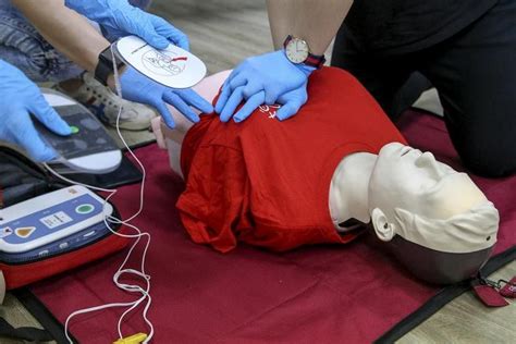 New female manikin vest to help train rescuers on proper CPR technique for women | The Straits Times