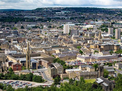 Calderdale Council in the top quarter of most deprived authorities in England | Halifax Courier