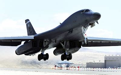 Free Widescreen Wallpapers: B-1B Lancer Takeoff 1680 x 1050 Widescreen Wallpaper