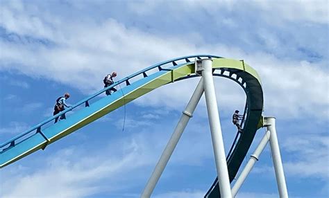 This is what roller coaster enthusiasts are saying about Carowinds and ...