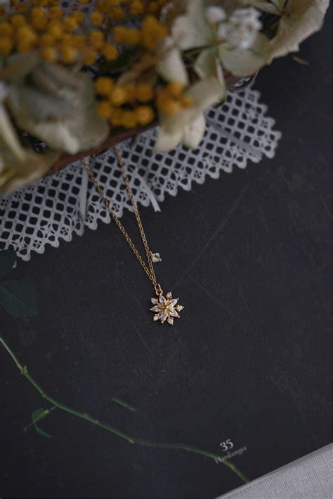 Sterling Silver Snowflake Pendant Necklace Simple Minimalist - Etsy