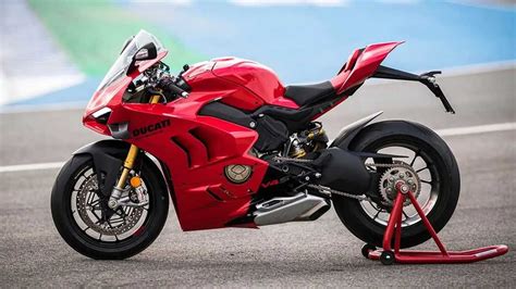 Ducati Refines 2023 Ducati Panigale V4 Range With Minor Updates