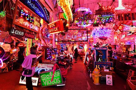 God's Own Junkyard Takes Over Leadenhall Market With New Neon ...