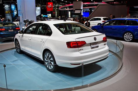 2015 Volkswagen Jetta Debuts at New York Show – Automobile Magazine