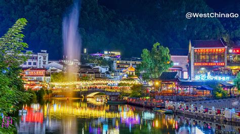 yangshuo west street - China ChengDu Tours, Chengdu Panda Volunteer Program