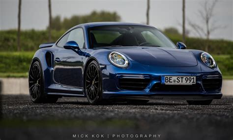 Dark Sea Blue 2018 Porsche 911 GT3 Goes Deep - autoevolution