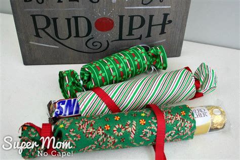 DIY Fabric Christmas Crackers - Lots of Filler Ideas