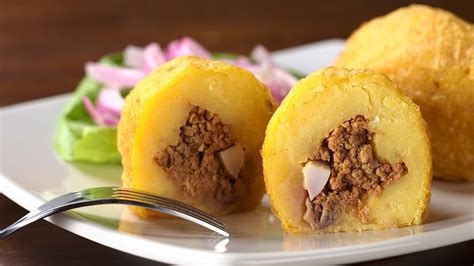 Papa rellena: learn to prepare this Peruvian delight at home